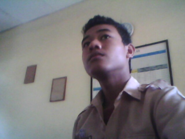 Fauzi Ozi Brojoel 12